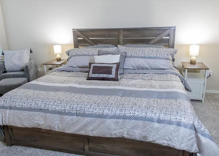Beautiful Quiet Area 30 Days Minimum Holiday home Fort Worth